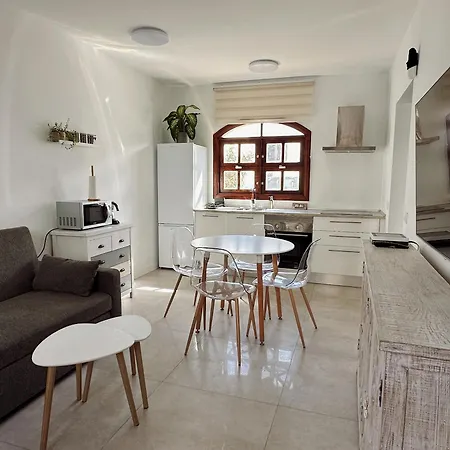 Karibu By Kamili Lanzarote * Playa Honda (Lanzarote)